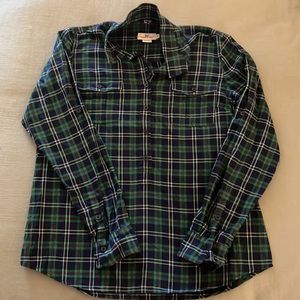 Vineyard Vines Holiday Plaid 1/2 button down, 12, EUC